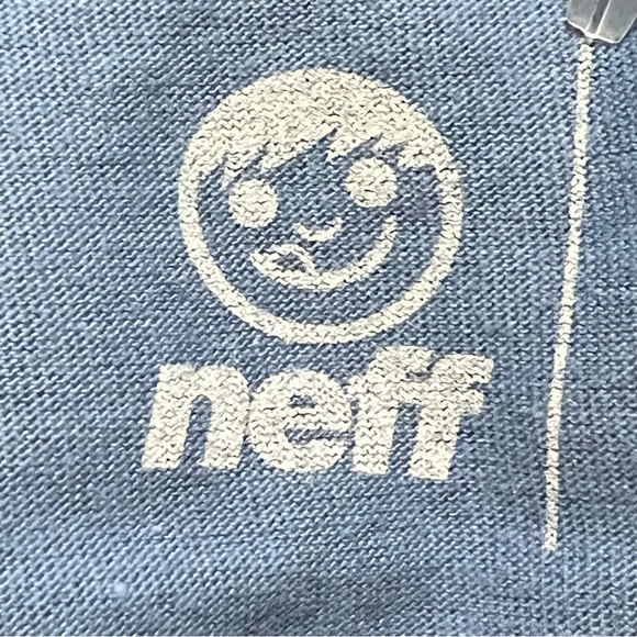NEFF T-Shirt Graphic Print Tongue Out Crew Long Sleeve Blue Tee - Picture 5 of 12